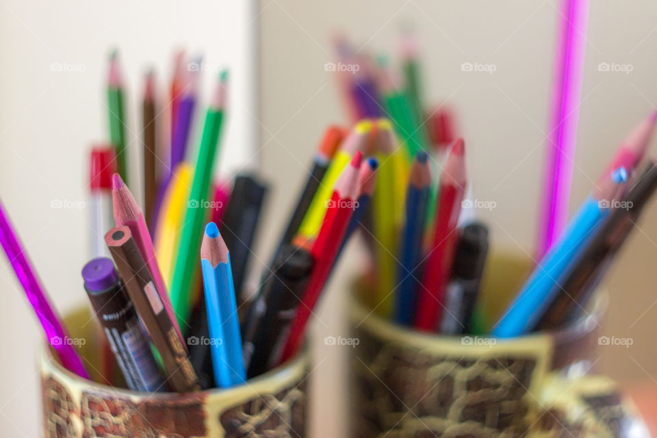 Pencil and reflection mirror