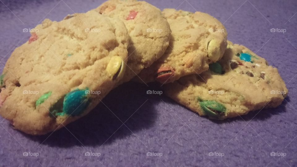 cookies with smarties. cookies 