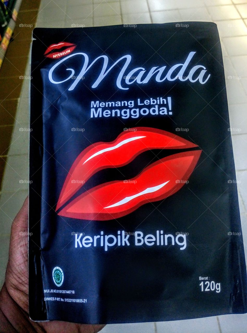 Meet Manda Keripik Beling. Nice potato chips