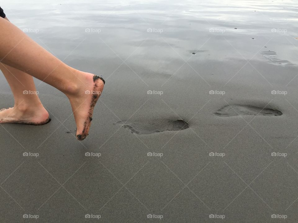 I see footprints 