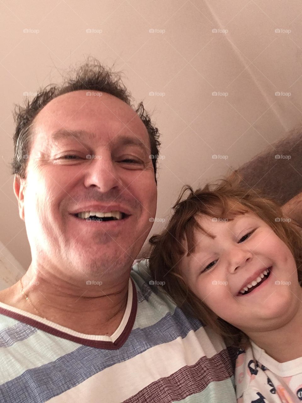 🇺🇸 My daughter Estela is my reason for living!  With your sweet smile, fatherhood is my meaning. / 🇧🇷 Minha filha Estela é a razão do meu viver! Com seu doce sorriso, a paternidade é o meu sentido.