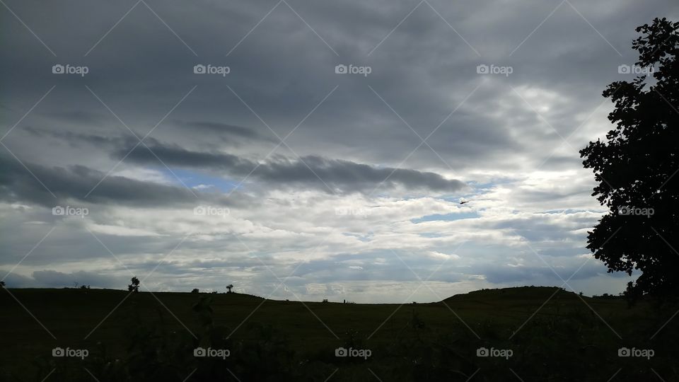 BBB.clouds and cool nature's.. feeling fress it's a good time.. just zoom it..& see magic..view.