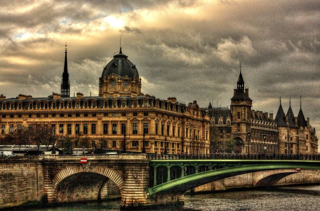 paris