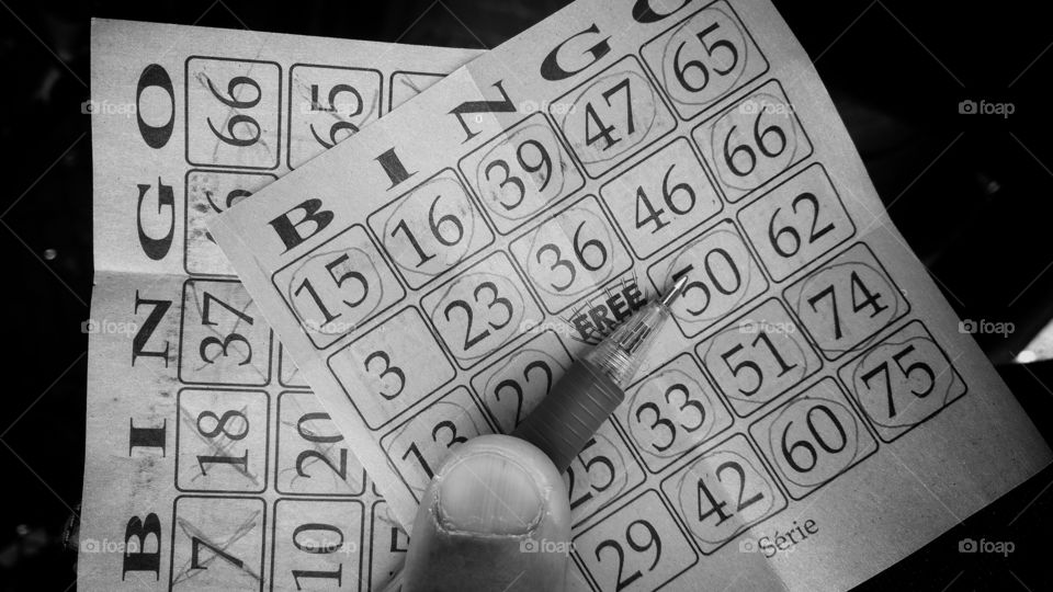 Cartelas de jogos de bingo.