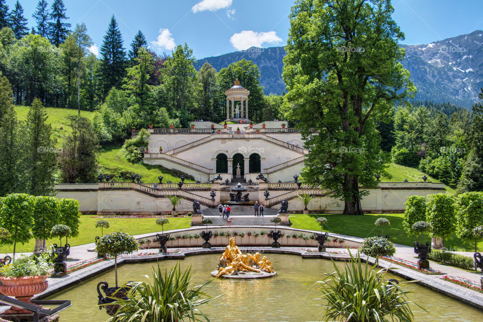 Linderhof fountain 