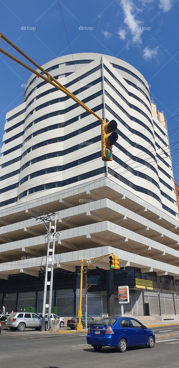 building in the center of Maracay.  structure architecture and design