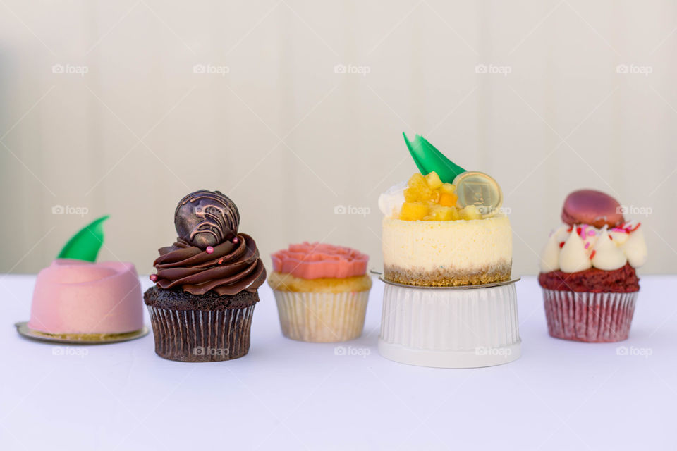 Cupcakes and pastries 