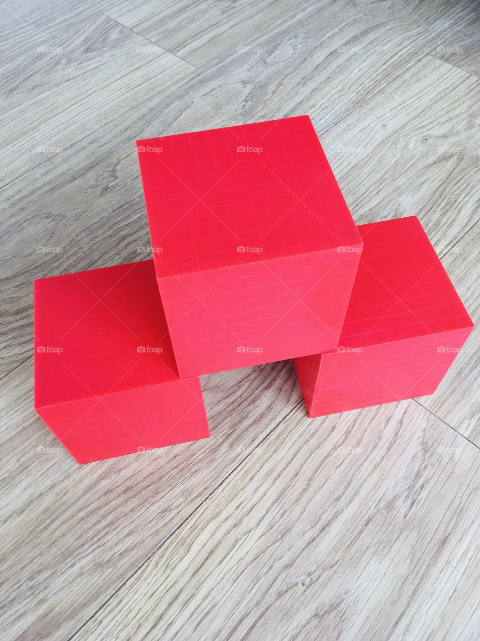 Experimenting with colours, textures and angles. I think the red is simply eye popping here. 