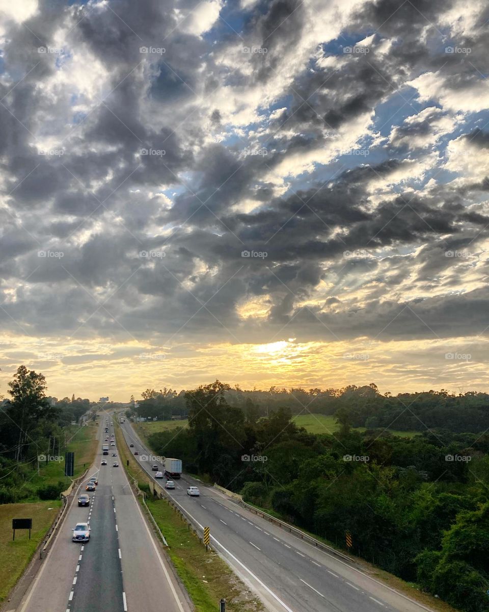 On Bispo Dom Gabriel highway, a beautiful morning!
May today be better than yesterday and worse than tomorrow. / 🇧🇷 Na Rodovia Bispo Dom Gabriel, uma linda manhã!
Que hoje seja melhor do que ontem e pior do que amanhã.