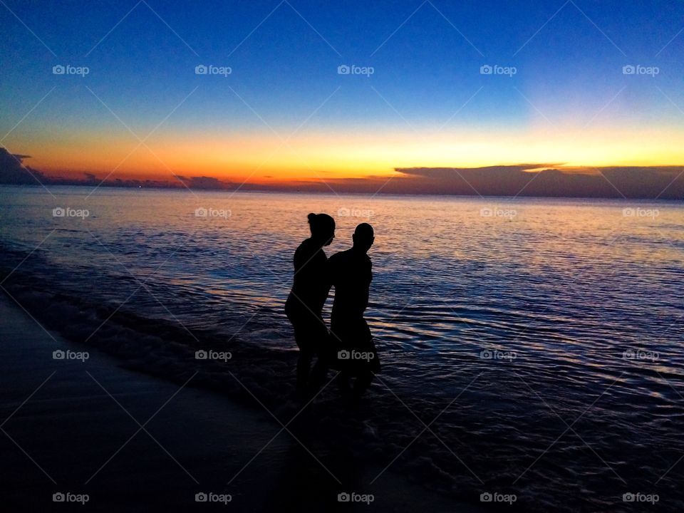 Couples enjoying the beach 