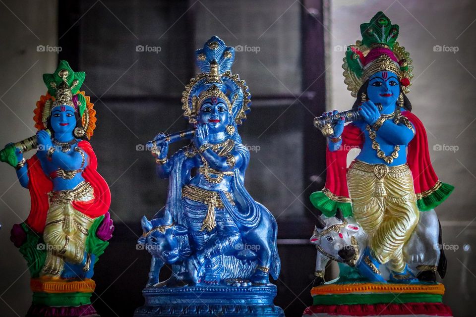 Loads of Krishna idols ✨