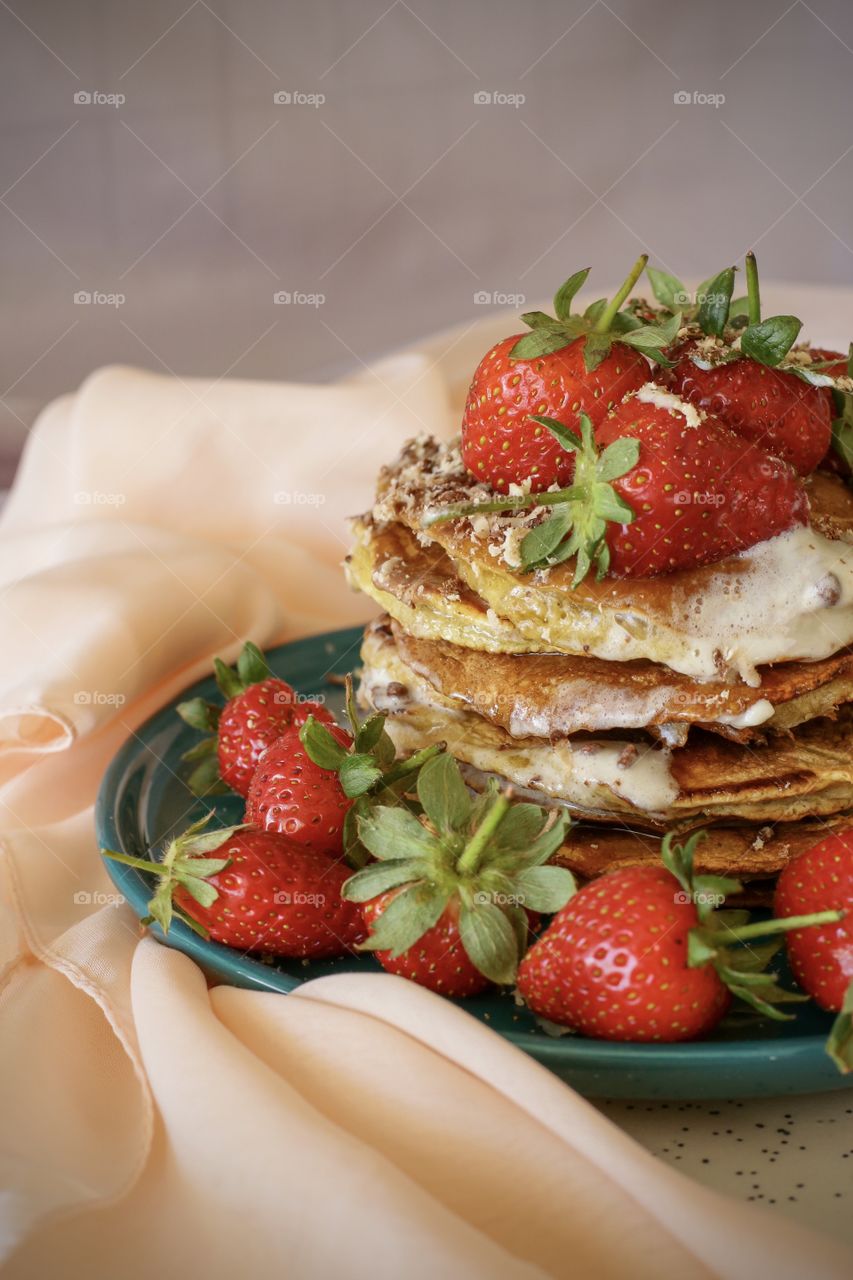 Pancakes with strawberry 