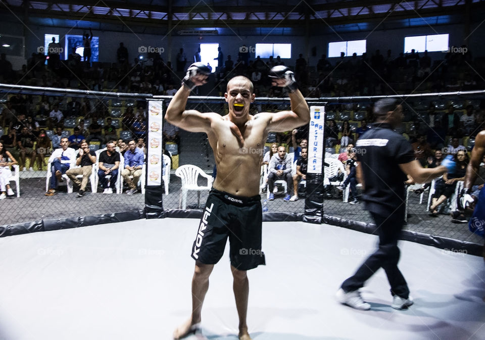 Ganador de Torneo De MMA 2016 Iliyan Nikolov De Taz Lanzarote 
