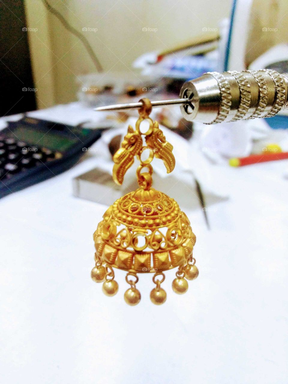 Making gold jewellery