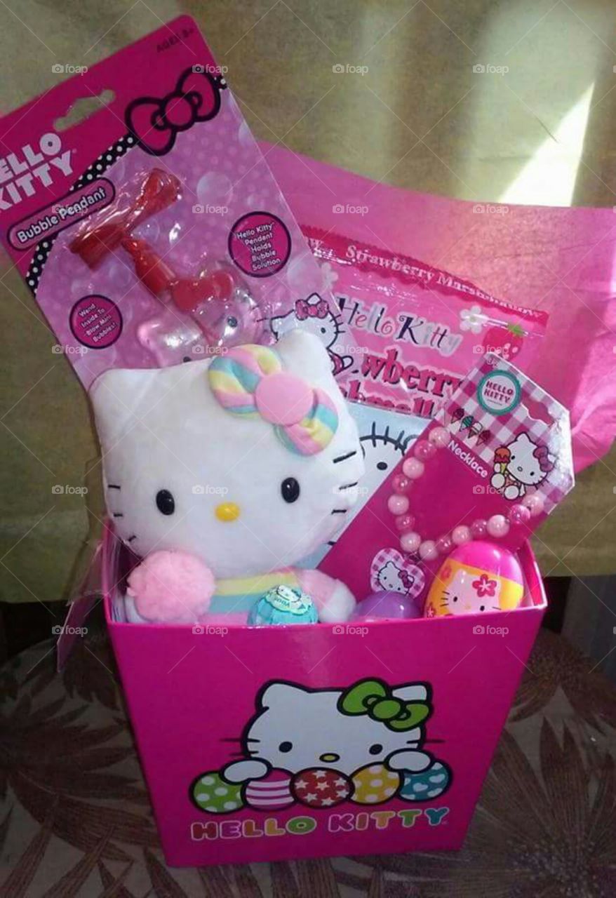 Hello Kitty basket