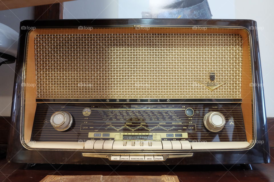Ratro radio