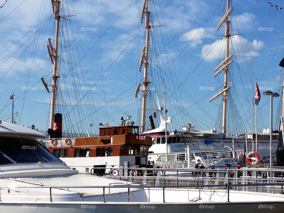 Ta en båt från Göteborg vid Lilla Bommen