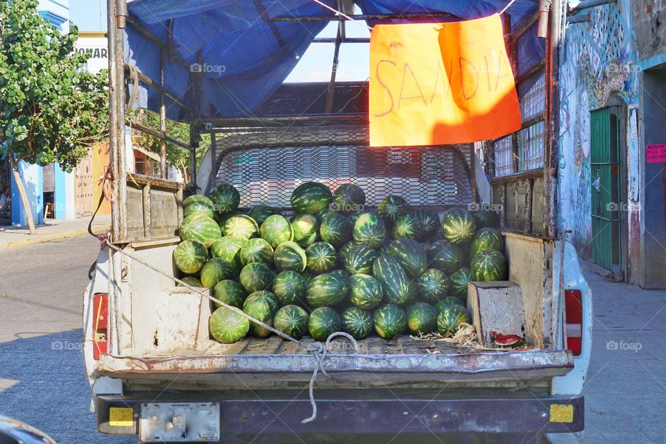 Fruit truck 