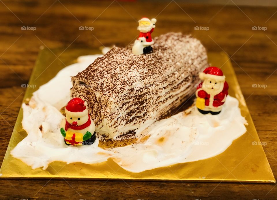 Christmas log cake 
