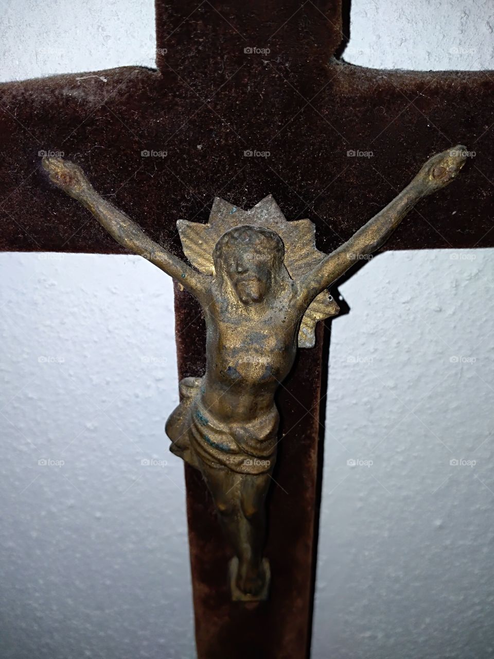metal sculpture of Jesus