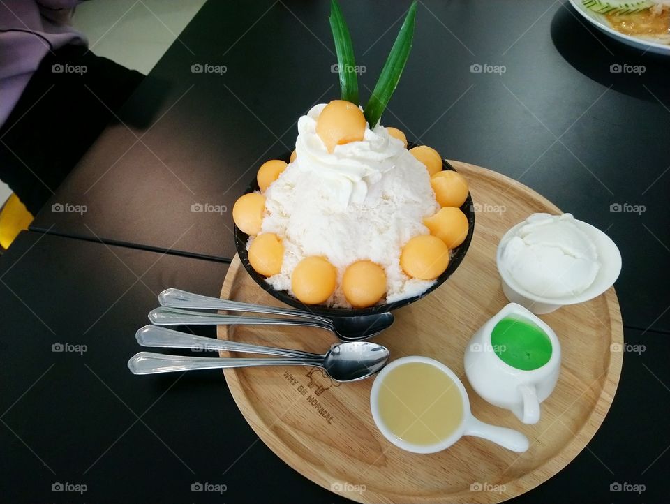 "Bingsu​" the dessert  for  Refreshing and perfected of tasty.