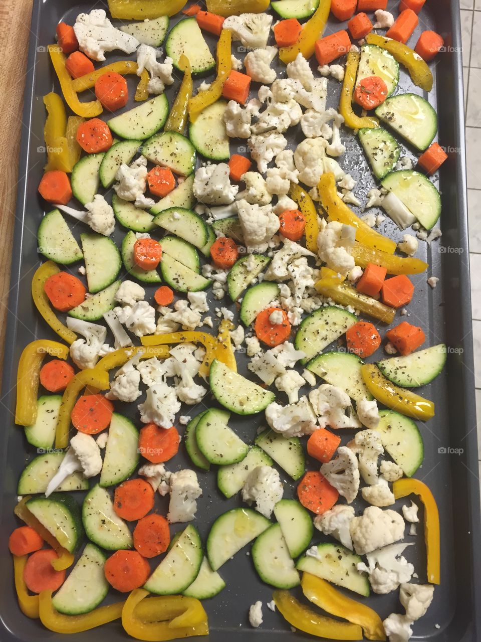 Seasoned vegetables for roasting