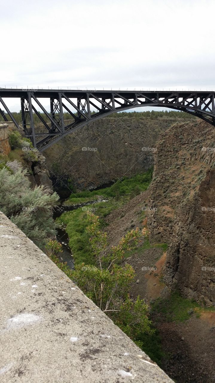 Oregon trunk railroad bridge