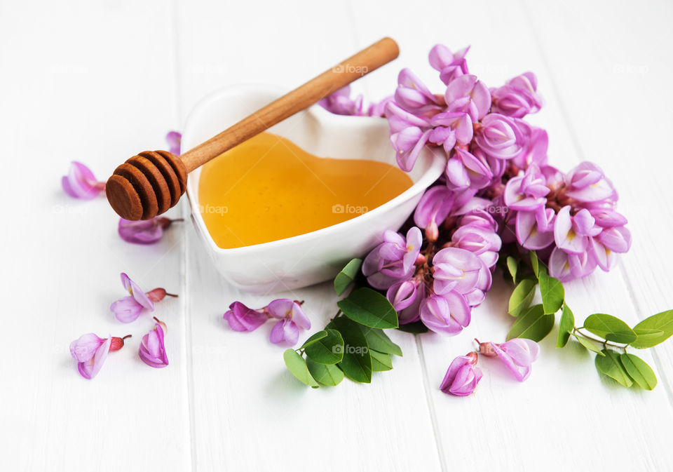 Honey and acacia flowers 