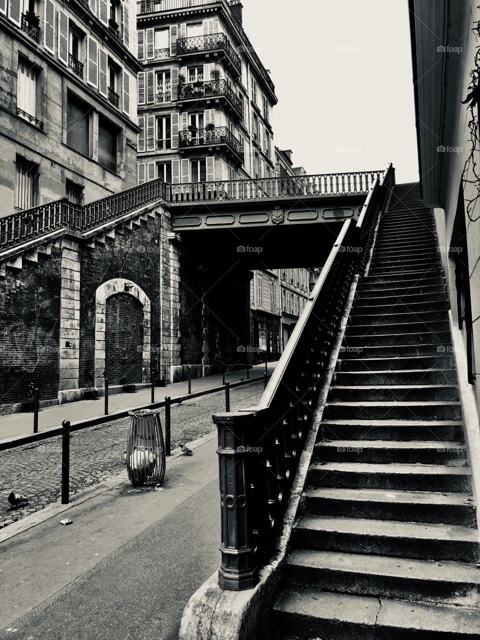 Rue Pierre Semard Paris