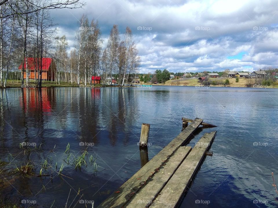 Silence. Spring. Beautiful lake landscape.