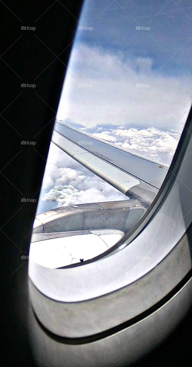 How sweet to be a cloud. Floating in the blue!
           ❤️ 