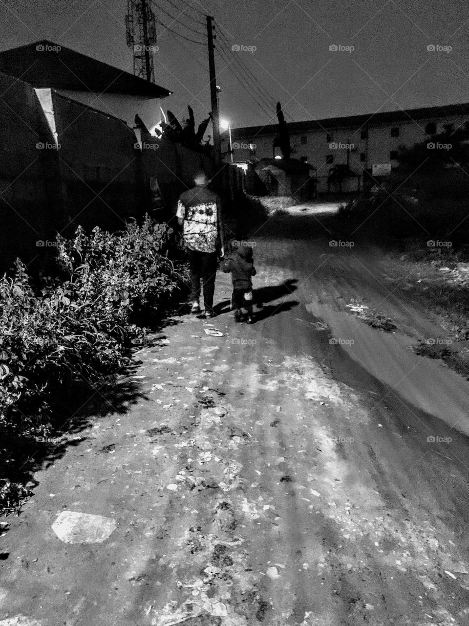 this vacation has made me a night crawler, moving about at night looking for captivating things to capture. this is beautiful though.