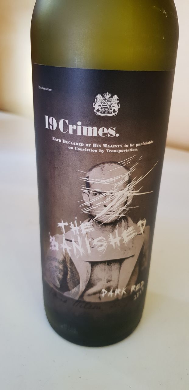 19 crimes 👀🍷