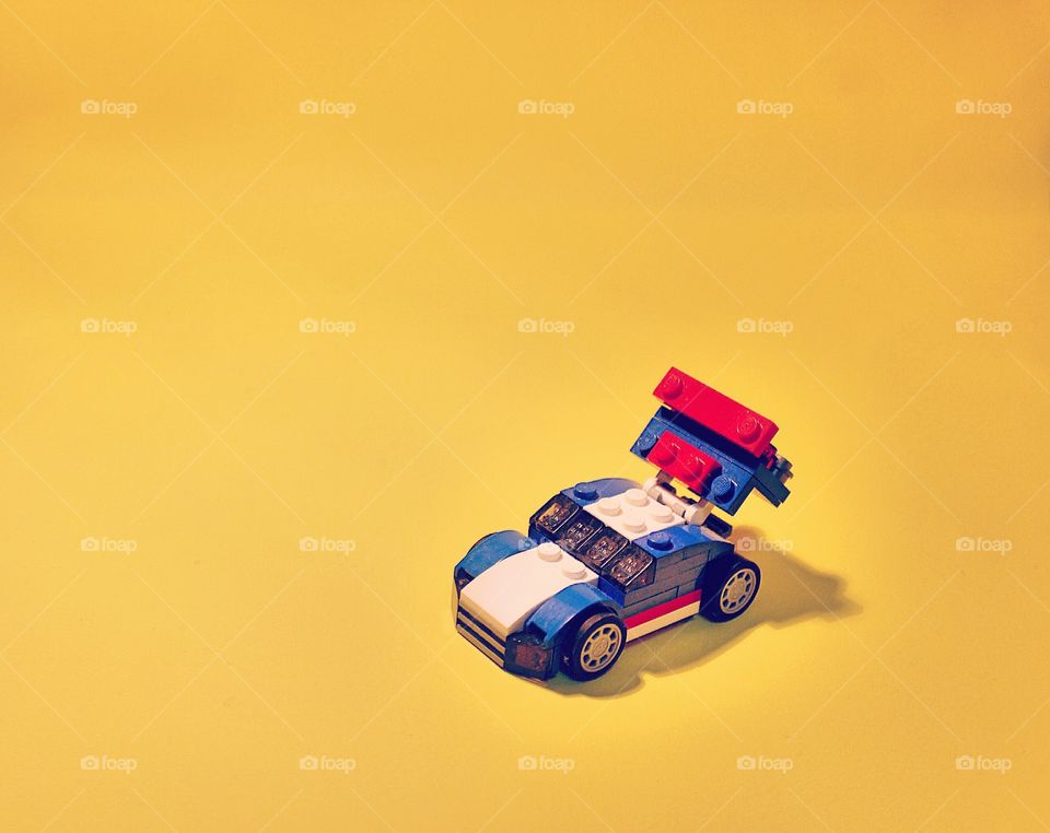 Lego
Toy
Car
Yellow