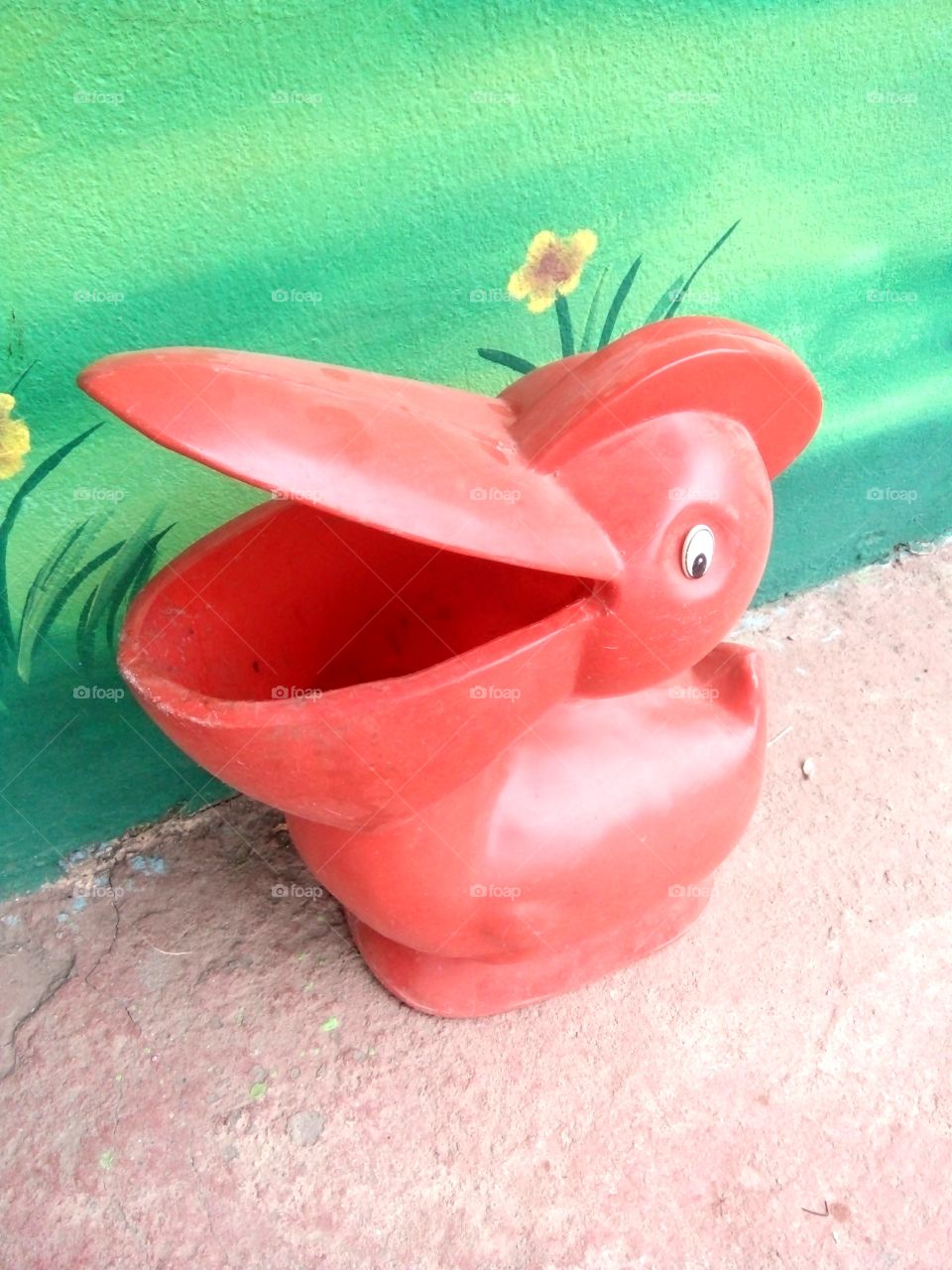 dustbin,funny dustbin picture,A great photo, a photo for everyone, a memorable photo, a no.  photo, a cherished photo, a beautiful photo, a great photo for the best people, a sample of beautiful photography