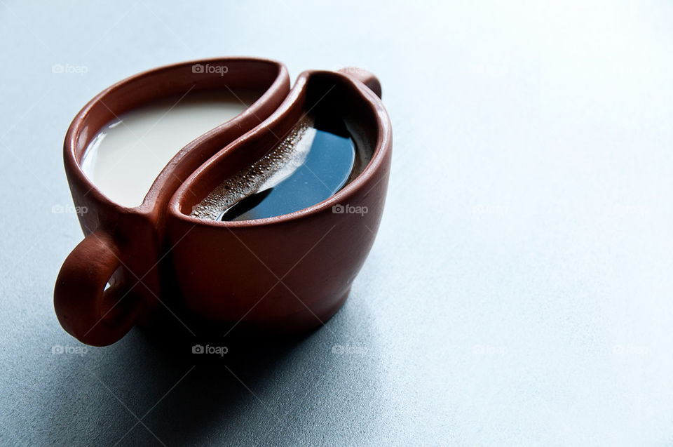 yin yang cup of coffer