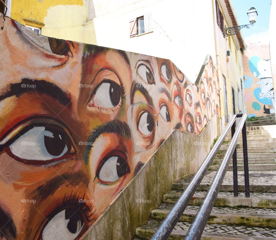 Beautiful street art spotted in Lisbon streets 