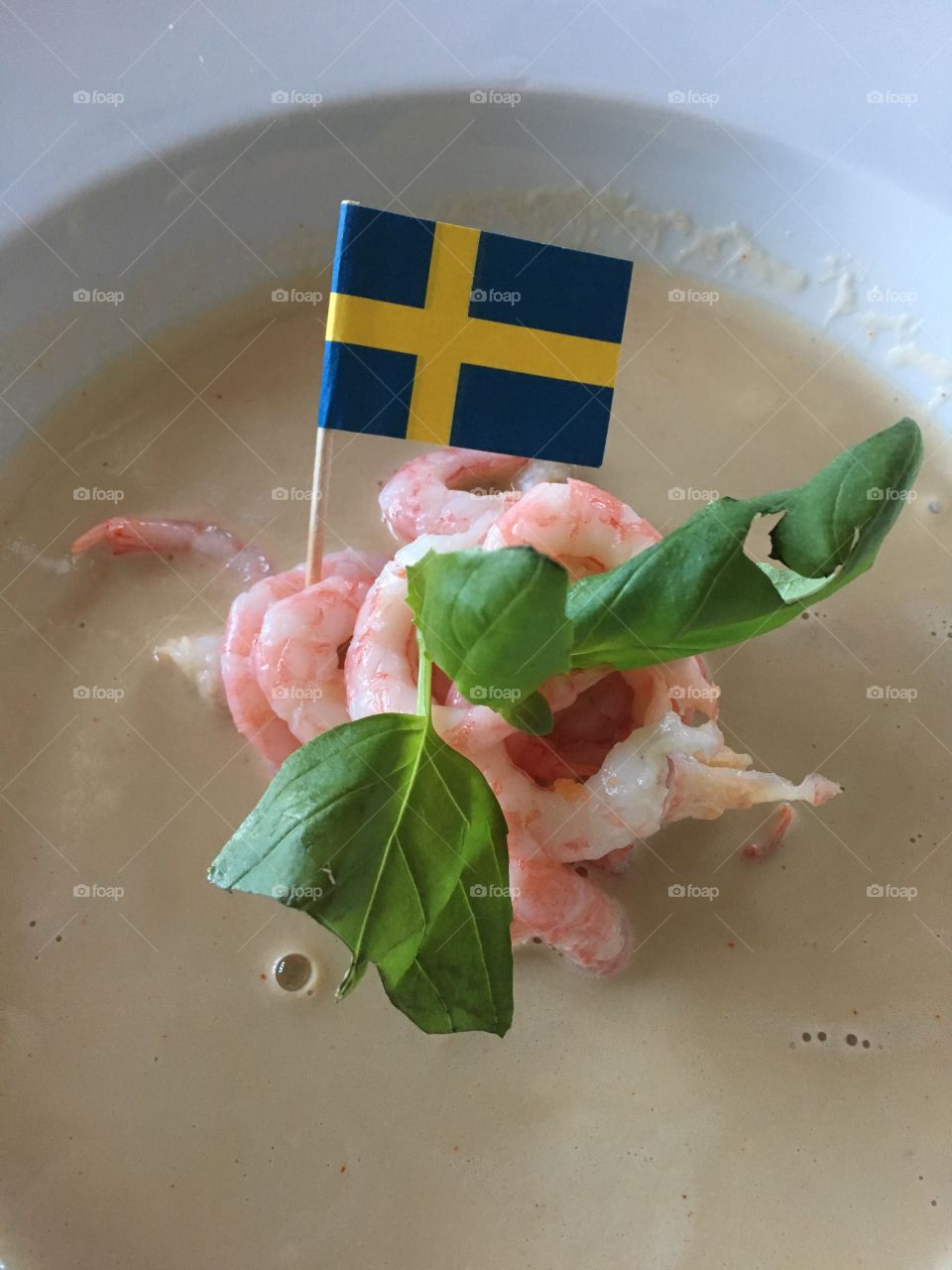 Soup with shrimps and swedish flag