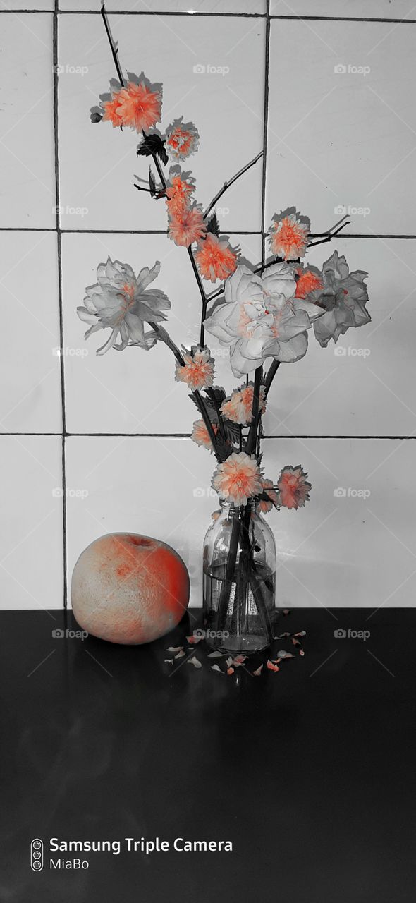 it's not all that black, it's a little bit orange