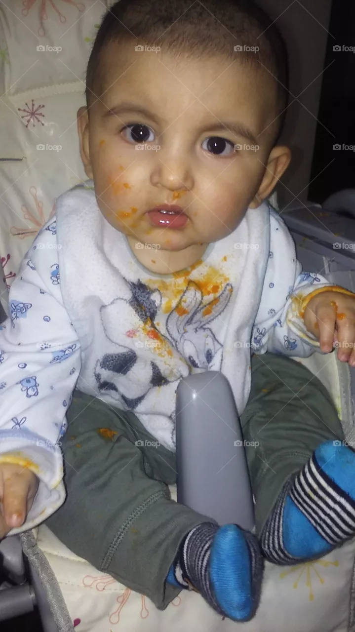 Comiendo