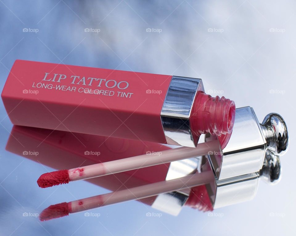 Lip tattoo colored tint in a dreamy setting