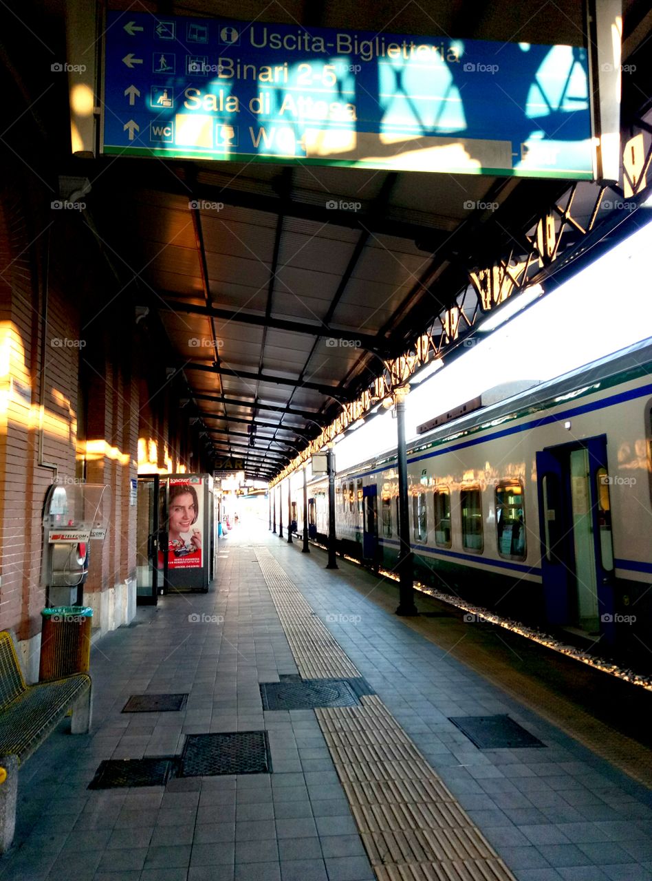 Lecce: waiting at the train station