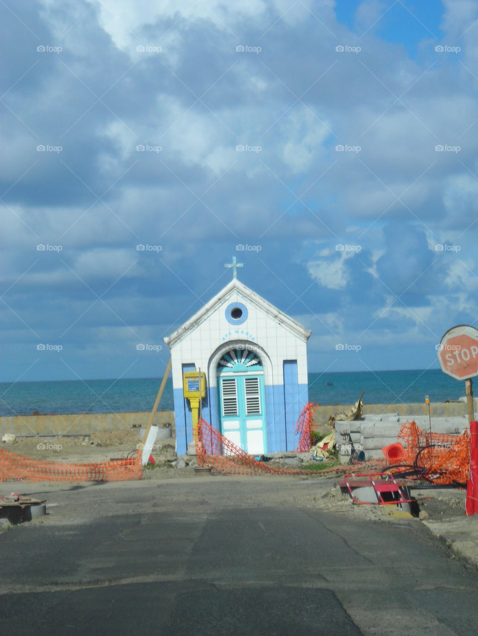 yellow the sign post by swisstraveler