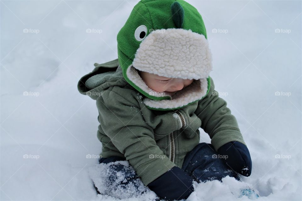 baby in snow first time