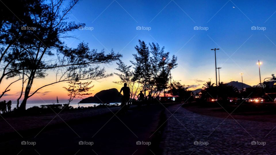 Recreio dos Bandeirantes ao entardecer.