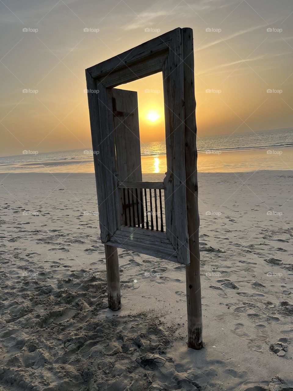 The door on the ocean