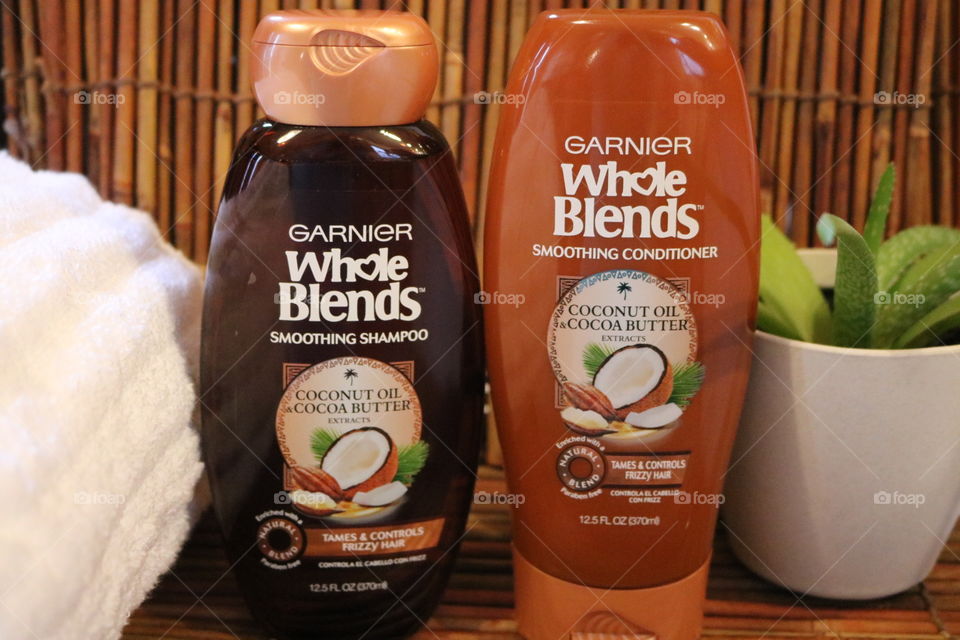 Garnier Whole Blends