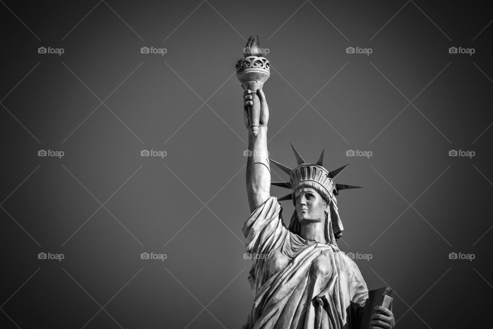 Look like of Liberty statue at Dubai Global Village