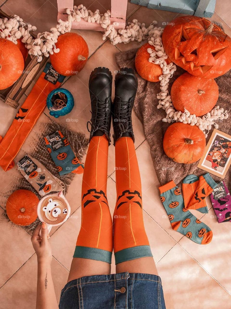 My friend loves Halloween and bought a lot of pumpkins and colorful Halloween socks..