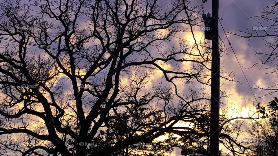 A beautiful view of the clouds during a sunset.